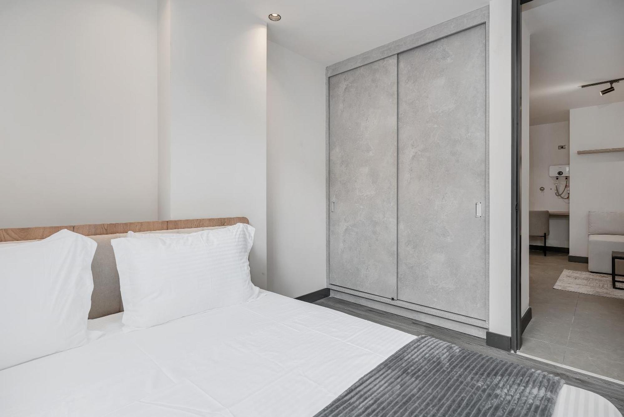 Apartamentos Housy Laureles Медельин Экстерьер фото