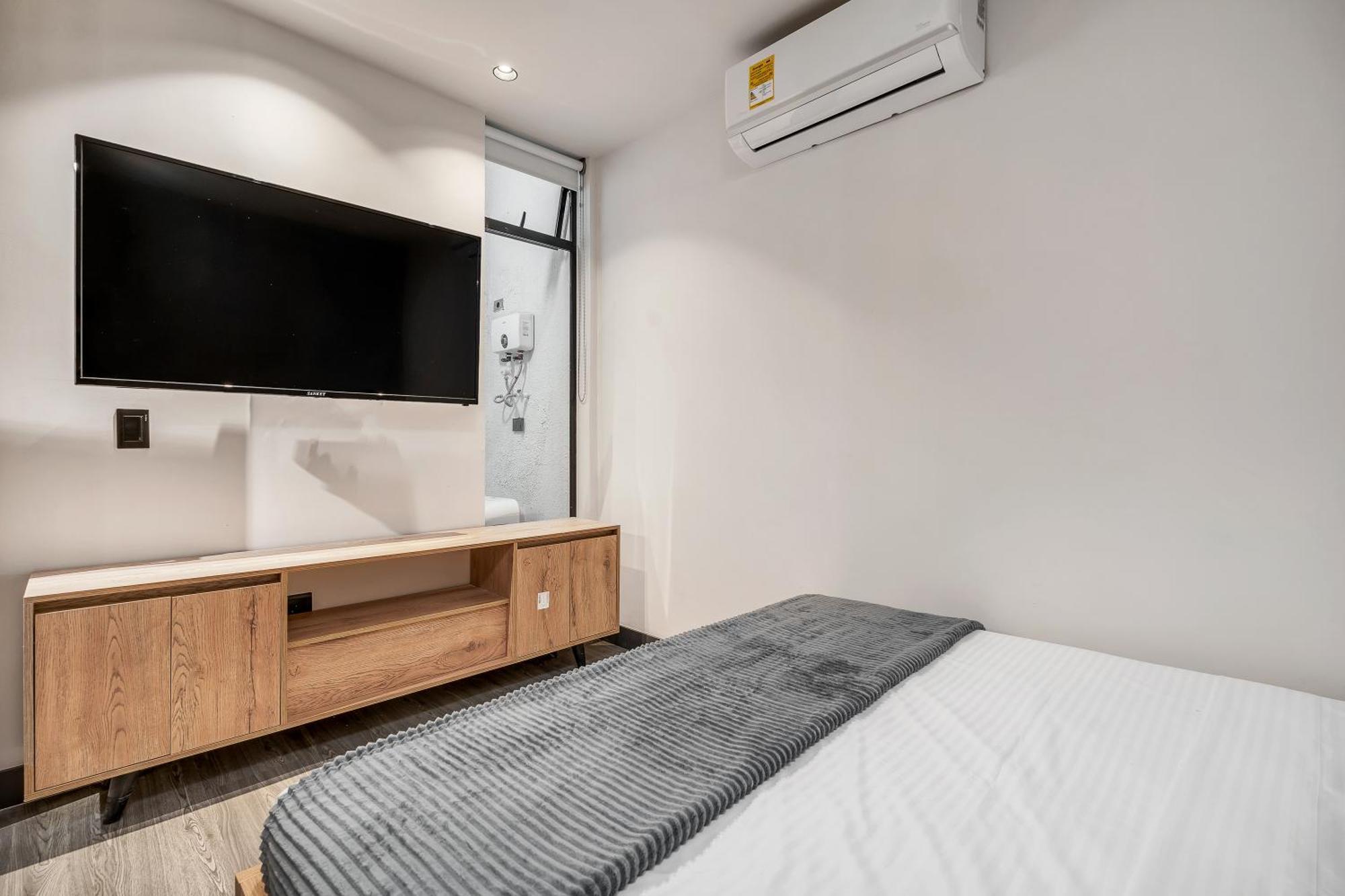 Apartamentos Housy Laureles Медельин Экстерьер фото