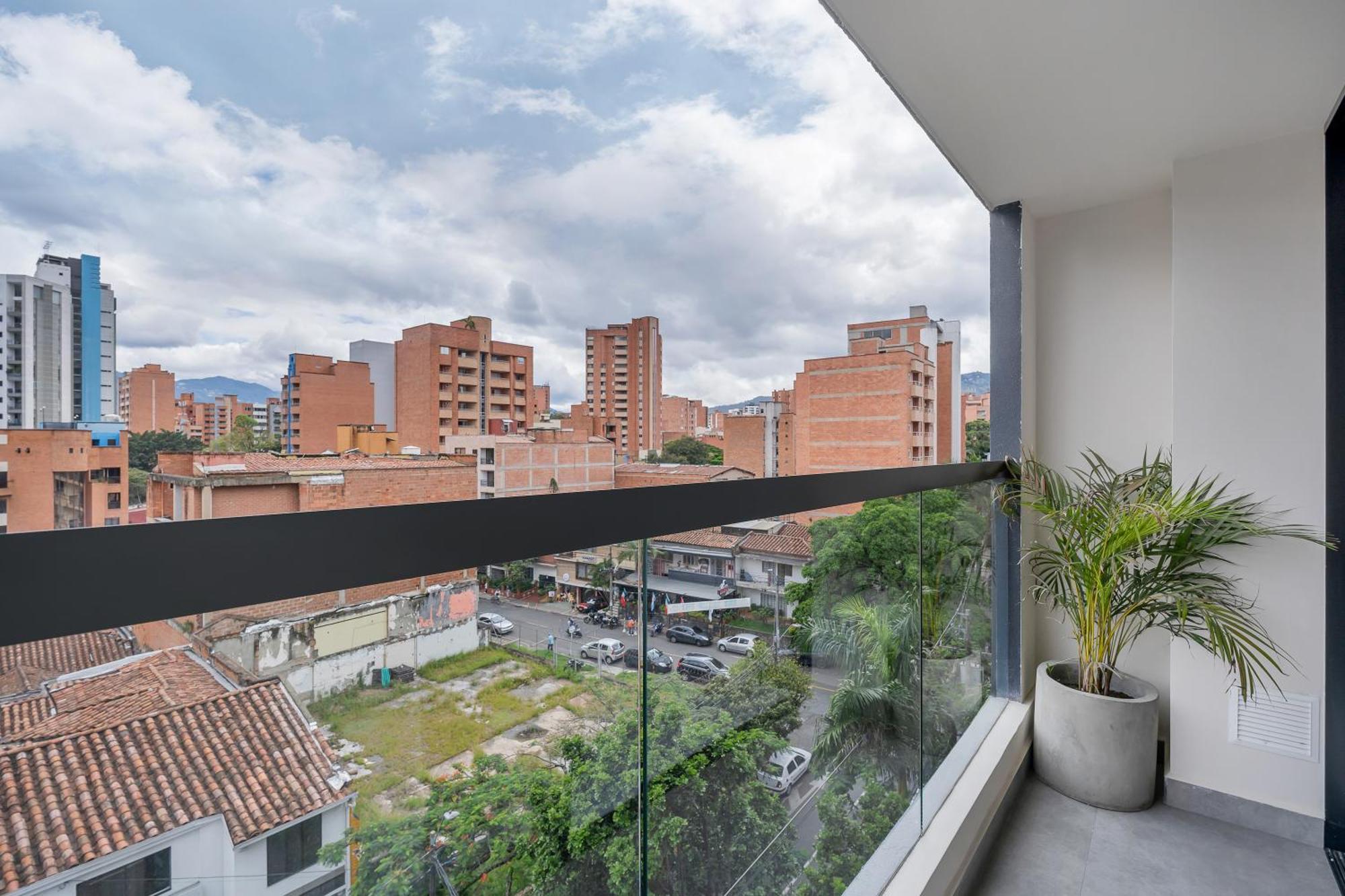 Apartamentos Housy Laureles Медельин Экстерьер фото